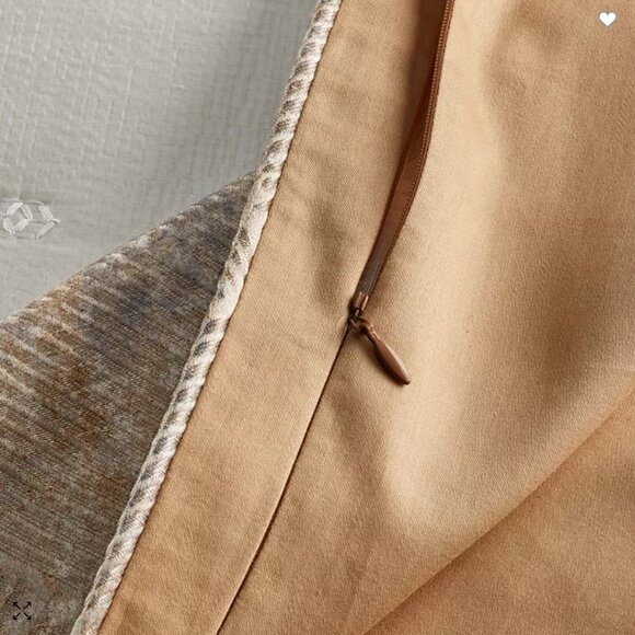 Hudson Park Collection Linear Sandstone King Duvet & 2 King Shams - Picture 3 of 7